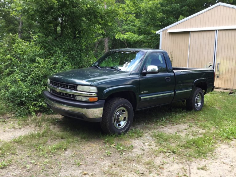 2001 Chevie Silverado 250 Owner's Manual Owners Manual | Just Give Me
